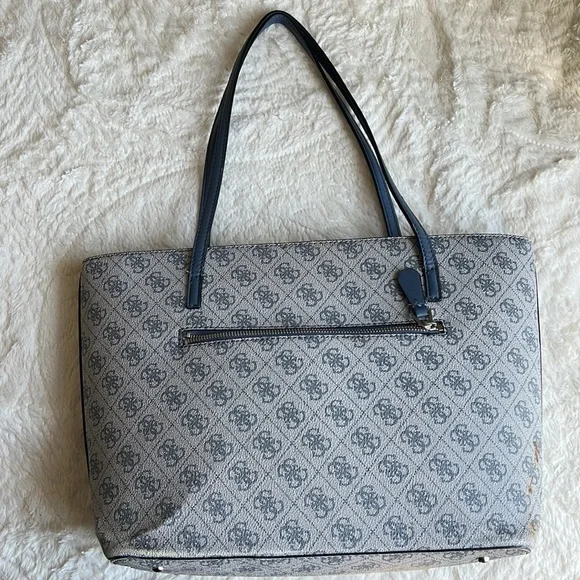 Bag - Picture 2 of 9